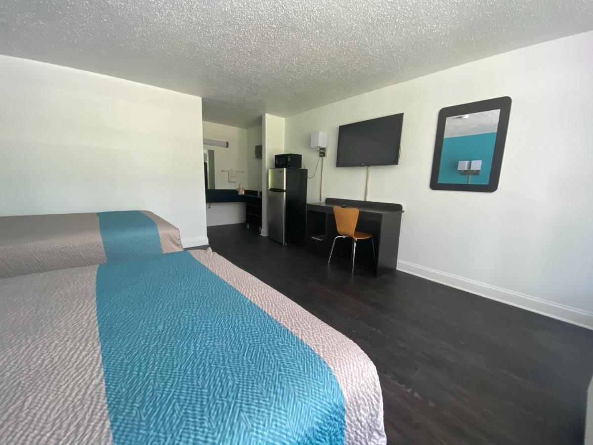 Motel 6 Wilmington, Nc - Market Street ภายนอก รูปภาพ