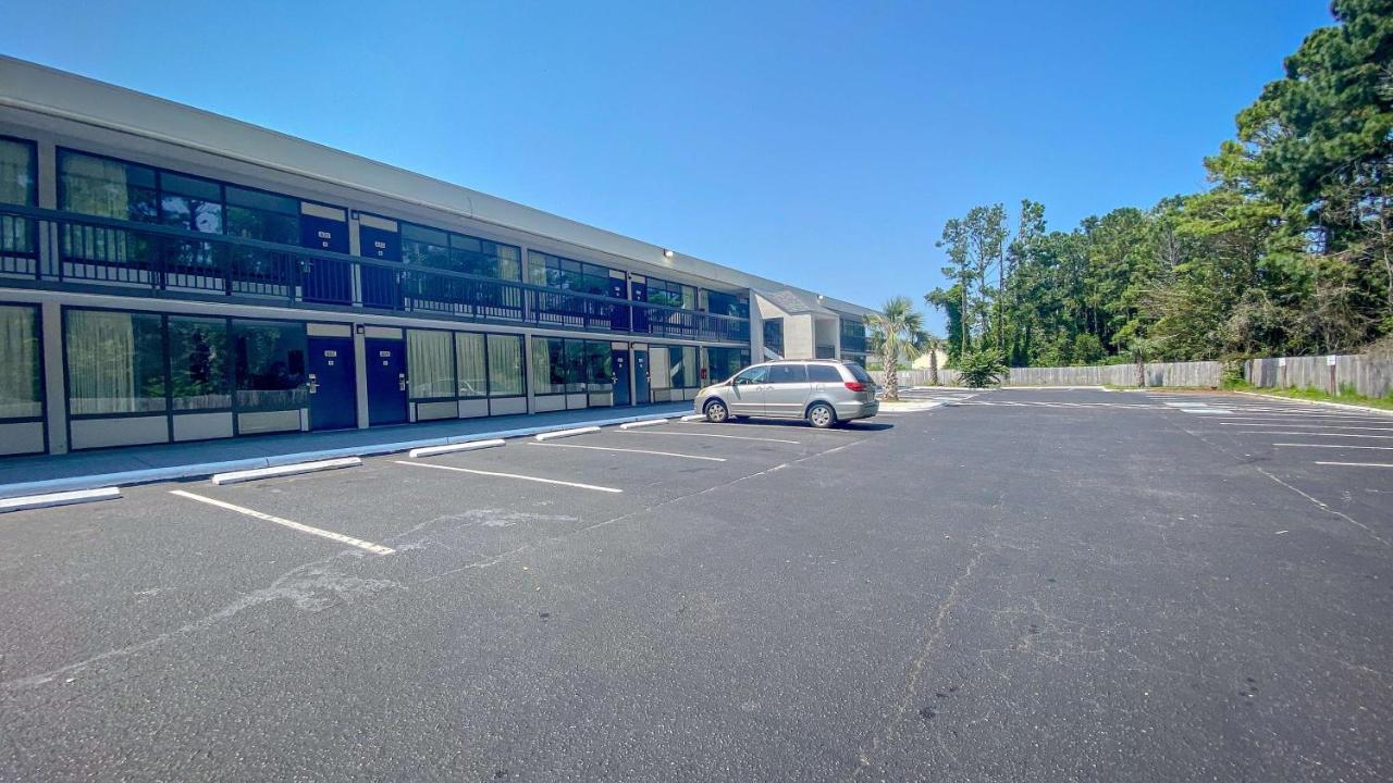 Motel 6 Wilmington, Nc - Market Street ภายนอก รูปภาพ